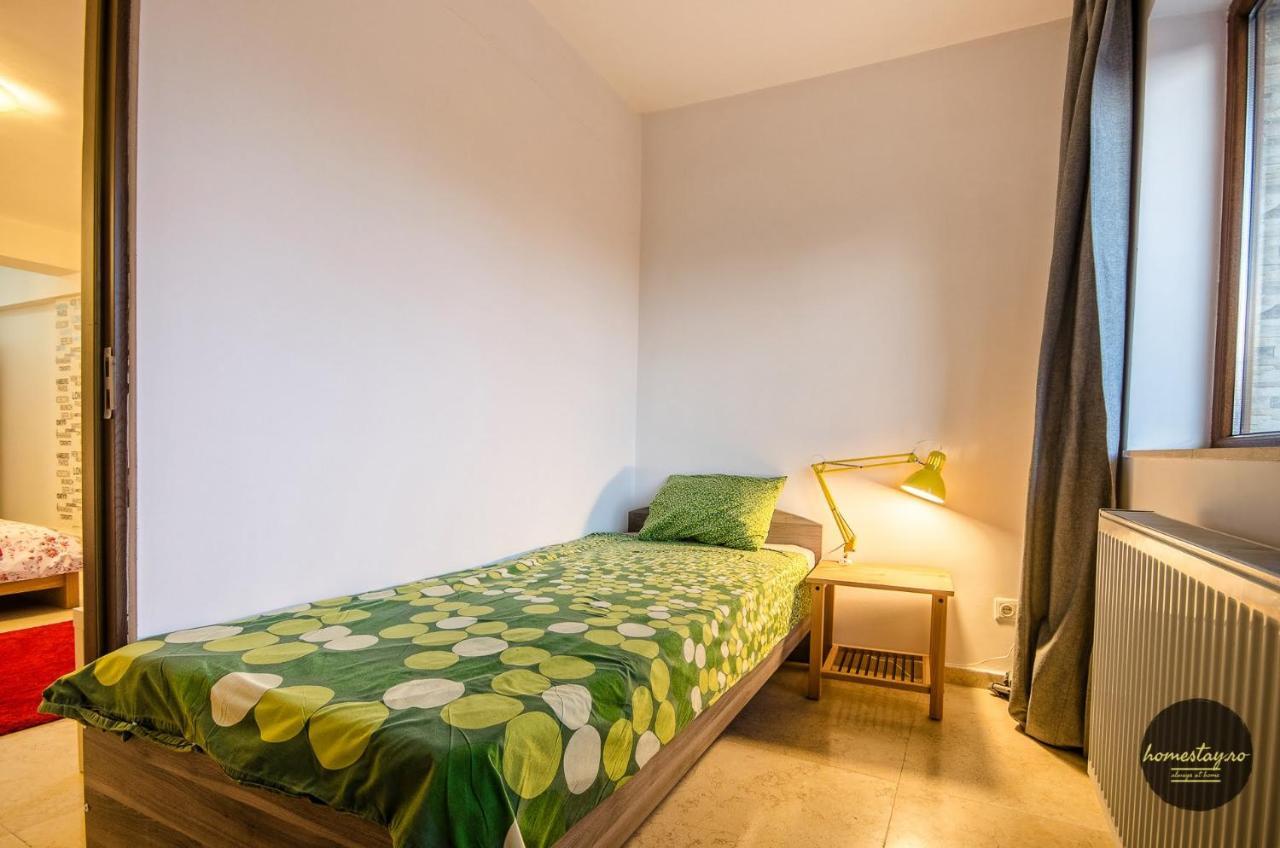Homestay Otopeni Bagian luar foto
