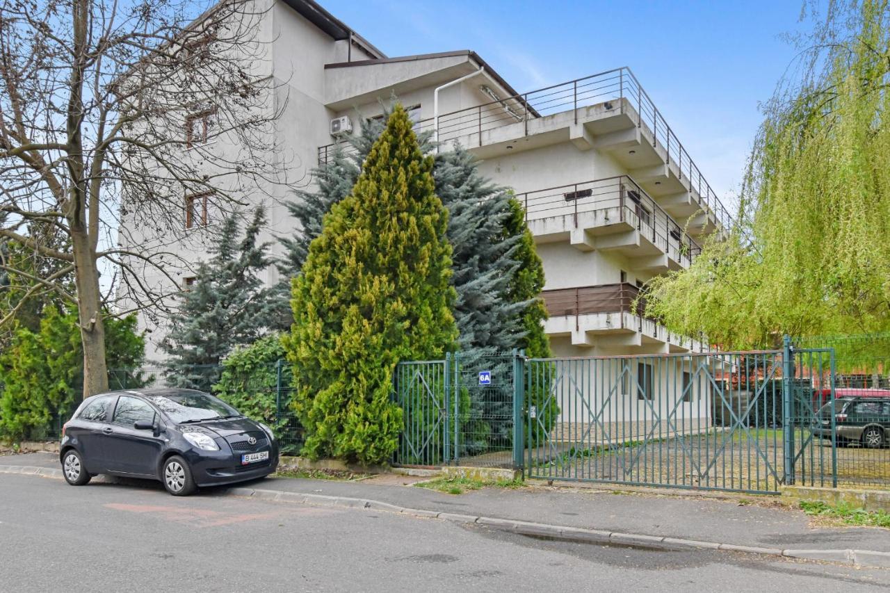 Homestay Otopeni Bagian luar foto